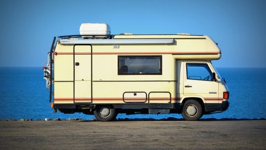 Vacances en camping : pourquoi louer un mobil home ?