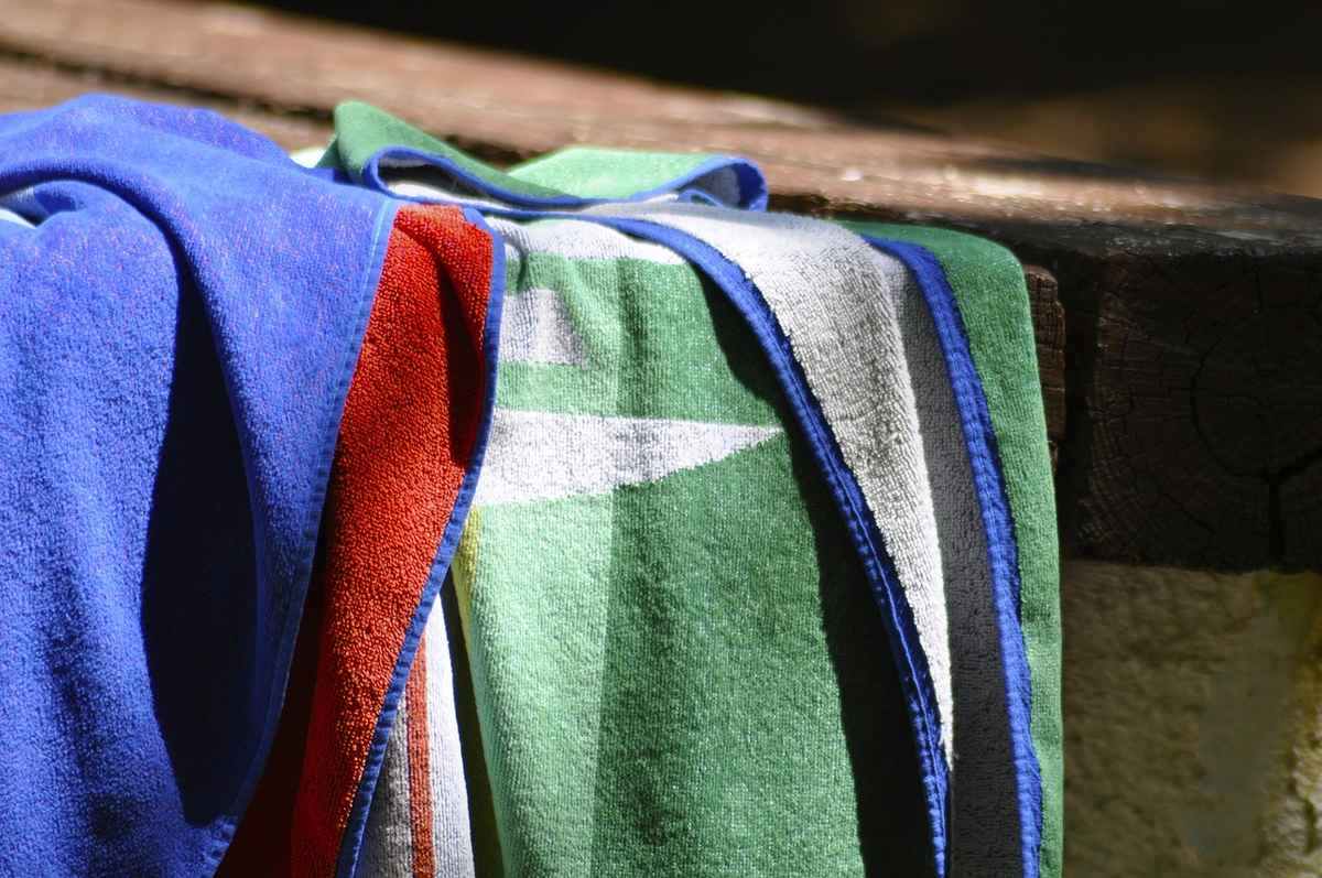 Piscine gonflable dehors la nuit : faut-il vraiment la vider ?