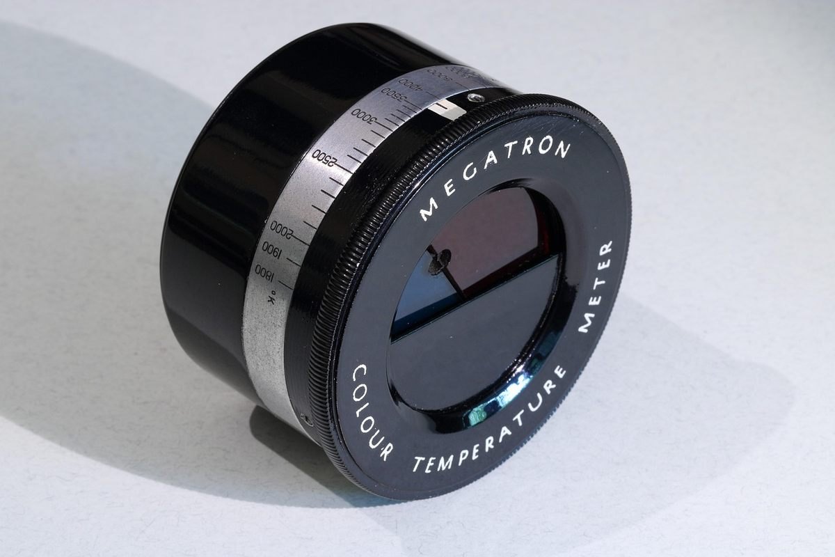 Compteur Megatron pour mesurer la température de couleur